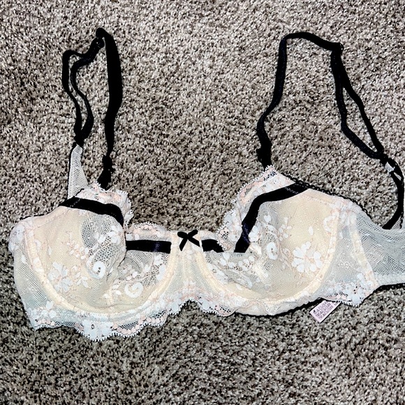 Set Lingerie Victoria's Secret 4 Pièces Noir Dentelle - Taille 34B, Avec Porte-jarretelles, Neuf Avec étiquettes